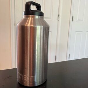 Yeti water bottle
